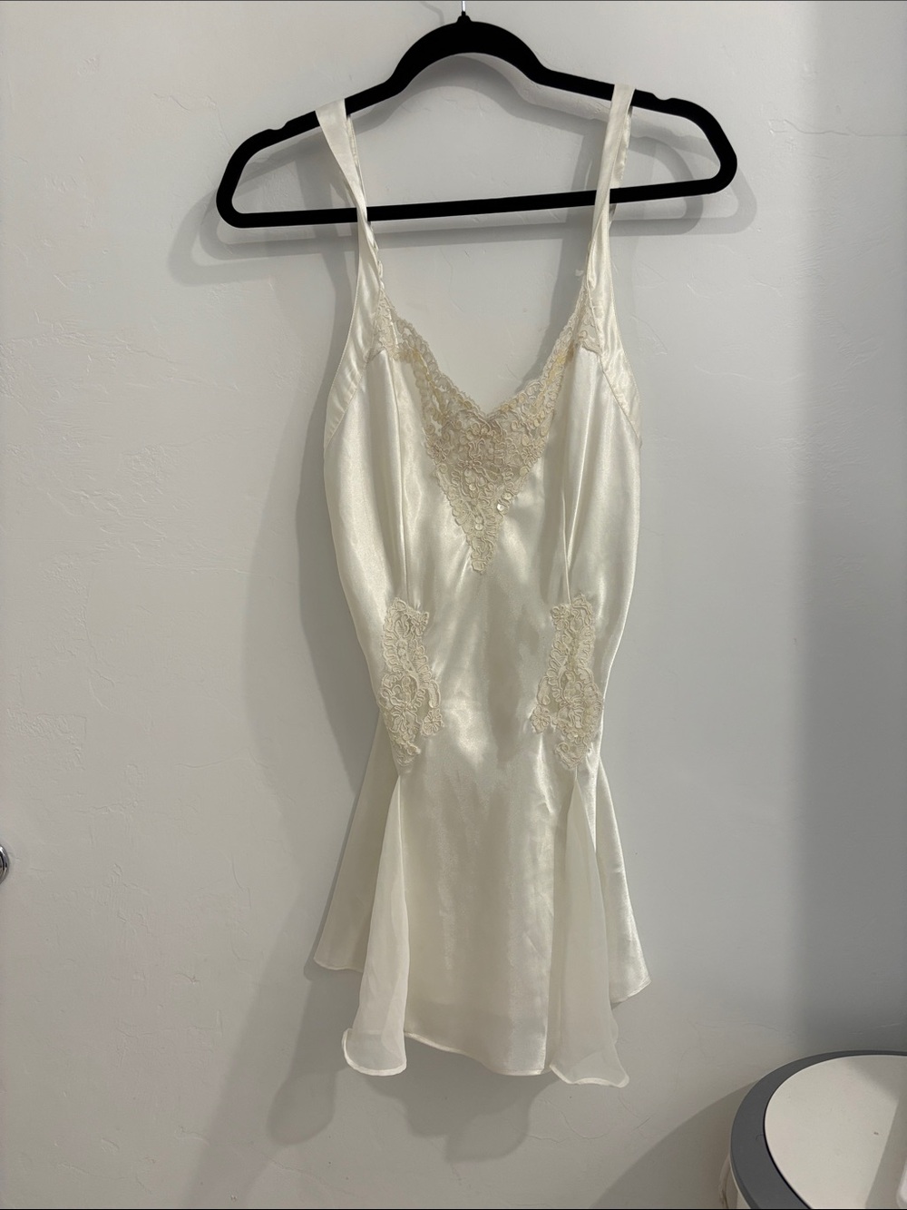Vintage Lace-Trim Ivory Chemise Slip